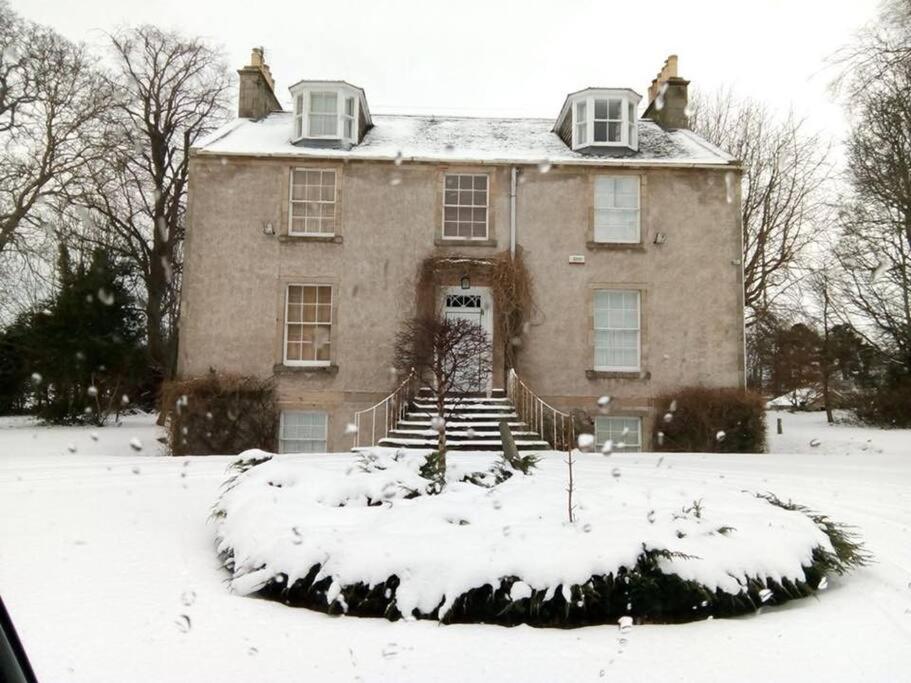 The Old Manse, Fochabers Villa ภายนอก รูปภาพ